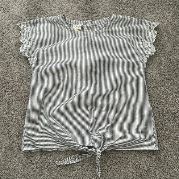 St. John's Bay Cotton Blouse Tie Front Embroidery Sleeve Detail Small - Picture 1 of 10